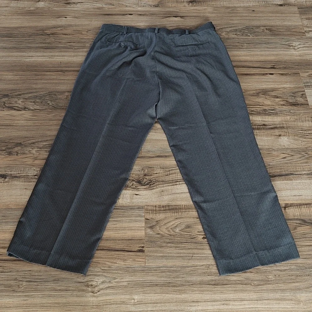 EUC Men's Gray Pinstripe Dress Pants - Picture 7 of 8